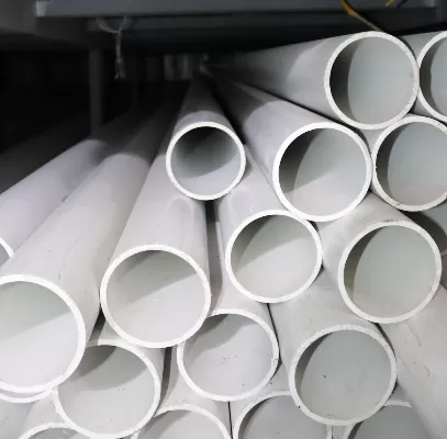 مواسير بلاستيكية